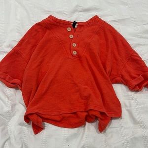 Size M red top!